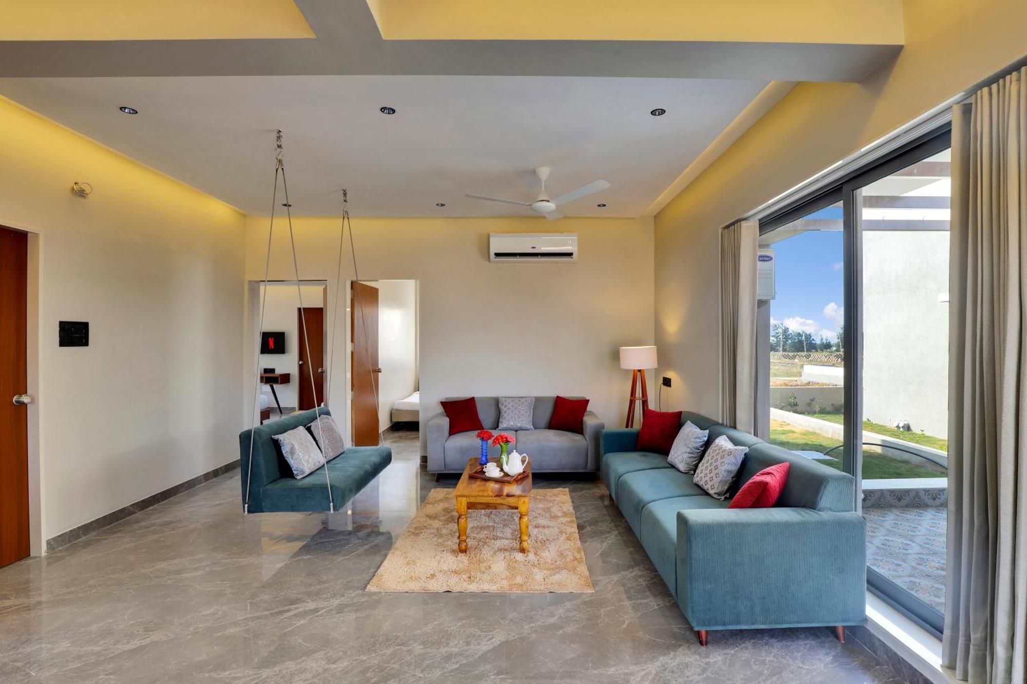 Goverdhan Greens Resort Dwarka L Hotels In Dwarka Экстерьер фото
