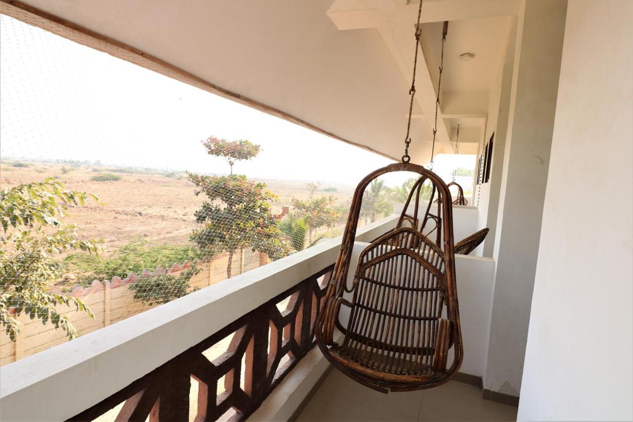 Goverdhan Greens Resort Dwarka L Hotels In Dwarka Экстерьер фото
