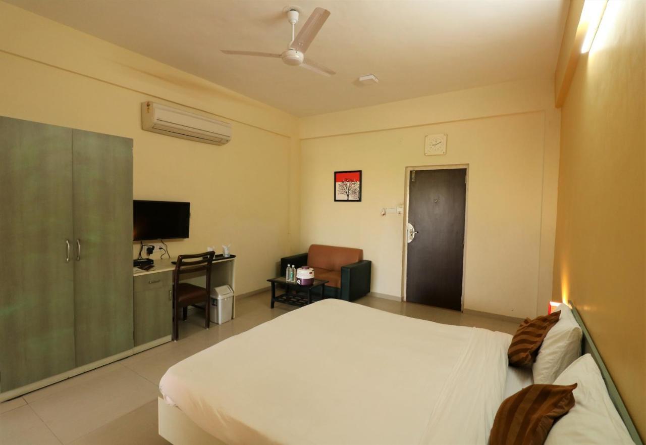 Goverdhan Greens Resort Dwarka L Hotels In Dwarka Экстерьер фото